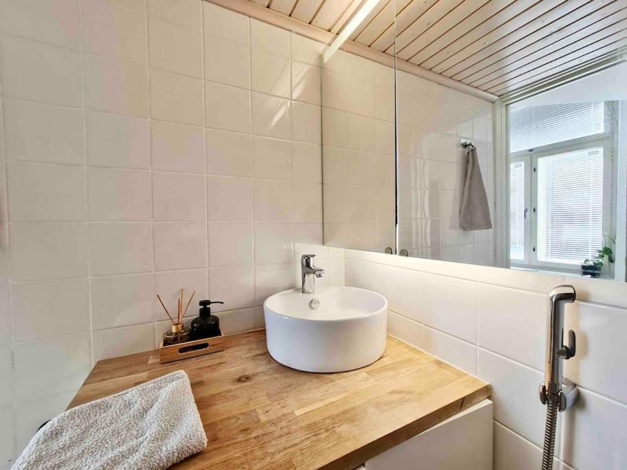 Stylish Studio In Downtown Helsinki Exterior foto